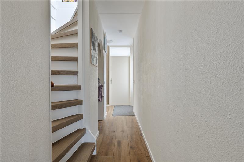 Tussenwoning te koop: Stellingmolenstraat 43B, Almere