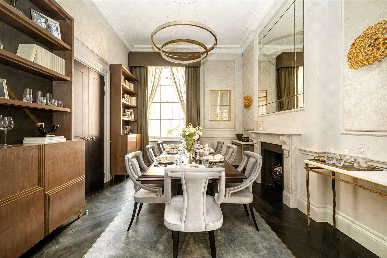 Flat Eaton Place in City of Westminster