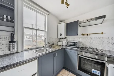 Flat Herbert Road in Greater London