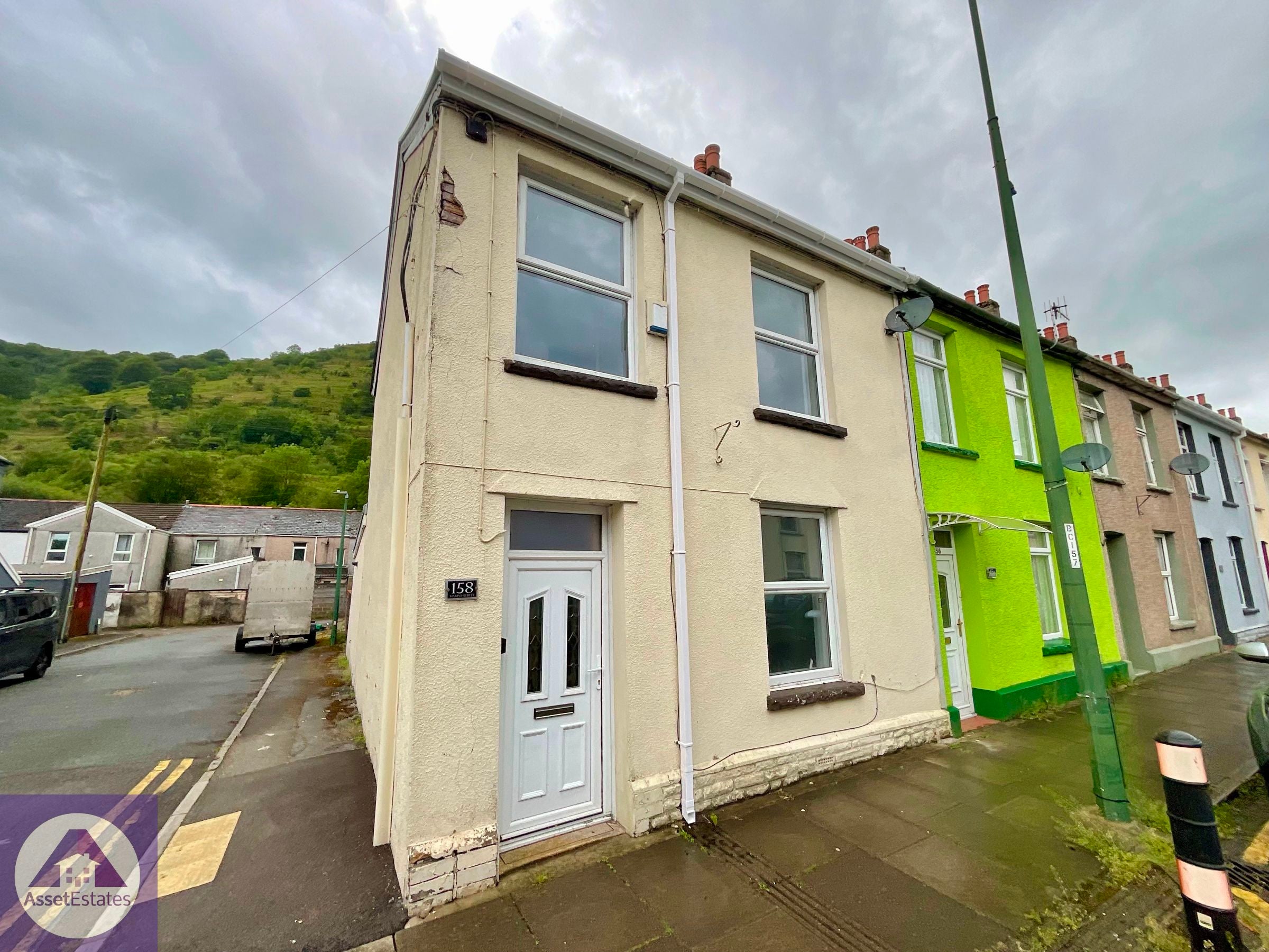 House Marine Street in Cwm