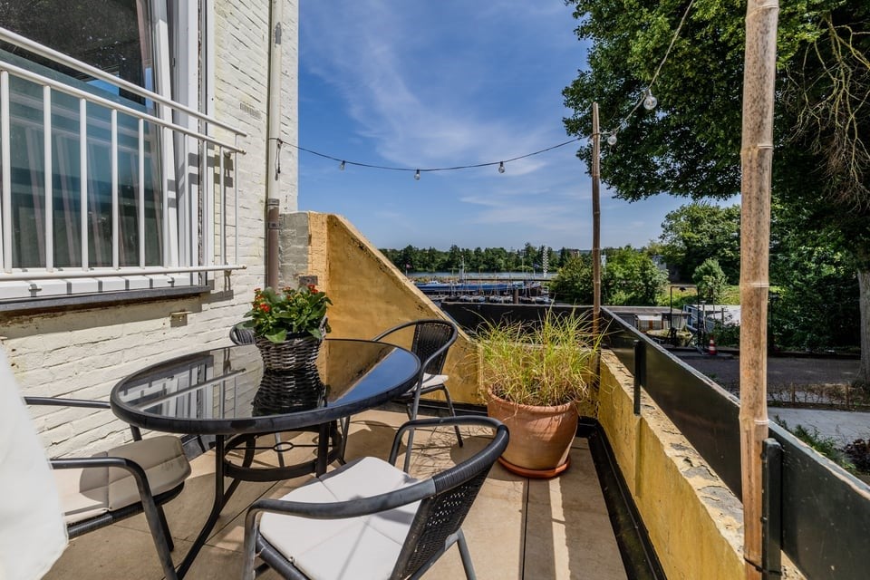Hoekwoning te koop: Sint Pietersluisweg 56, Maastricht