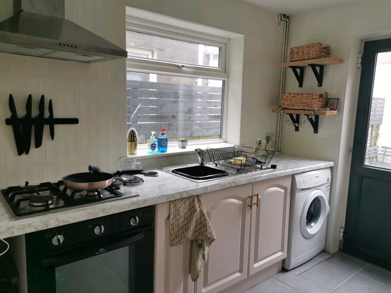 Room Aberystwith Street in Cardiff