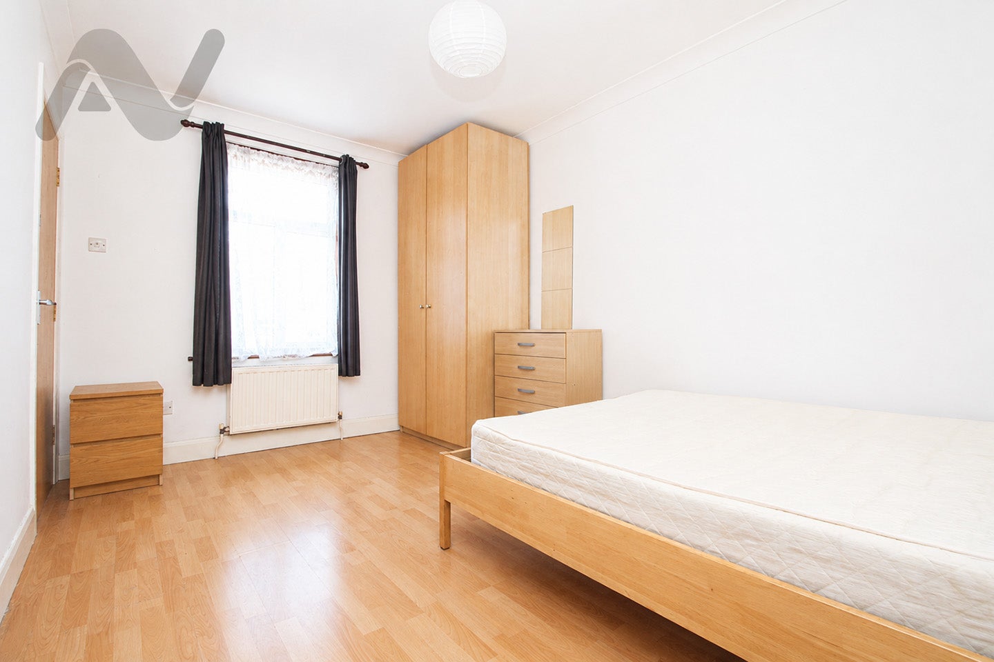 Flat Kentish Town Road in Greater London