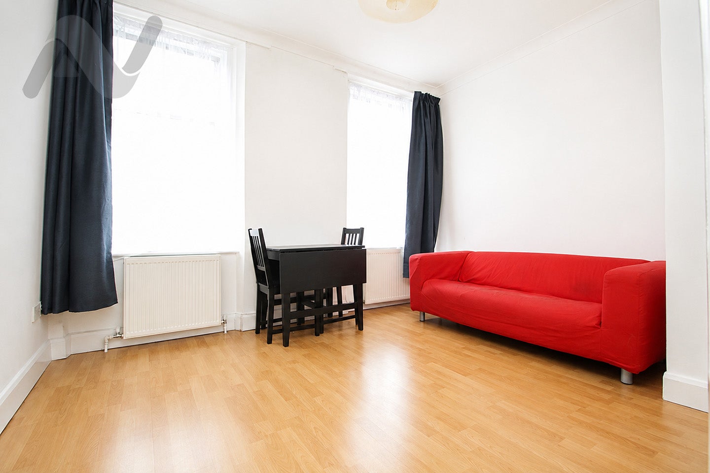 Flat Kentish Town Road in Greater London