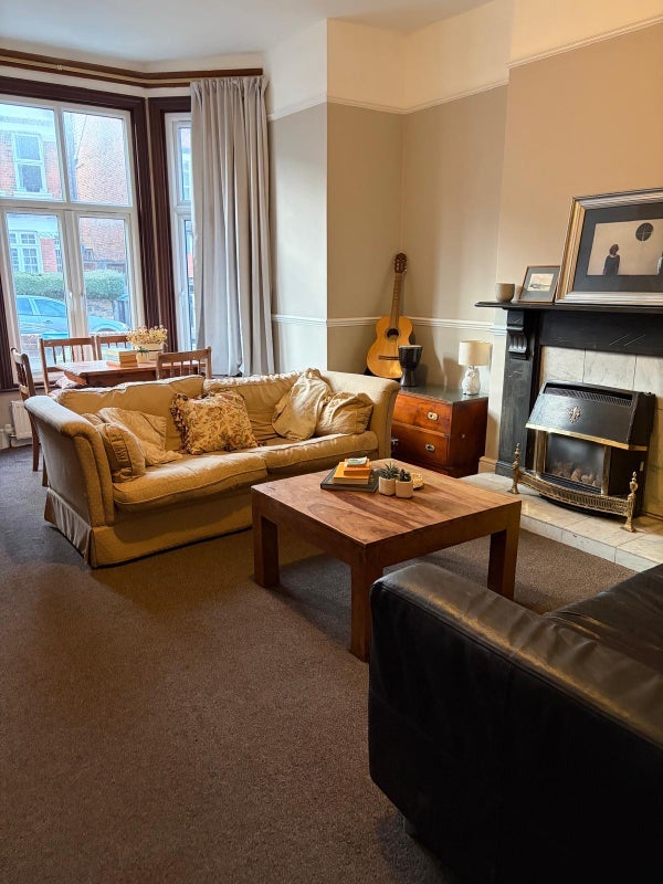 Room Cranhurst Road in Greater London