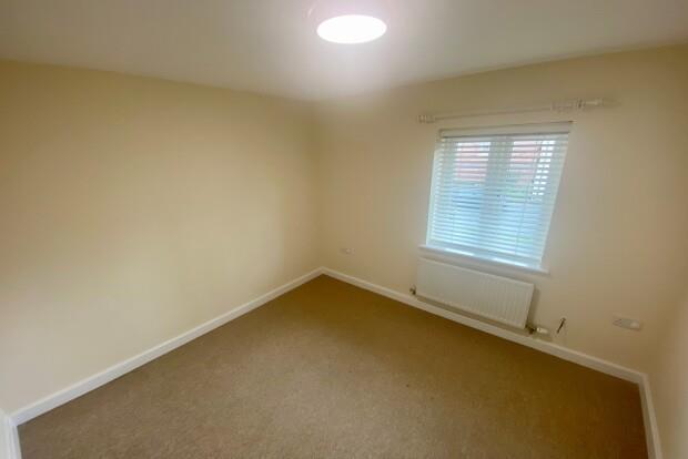 Flat Cartwright Way in Nottingham