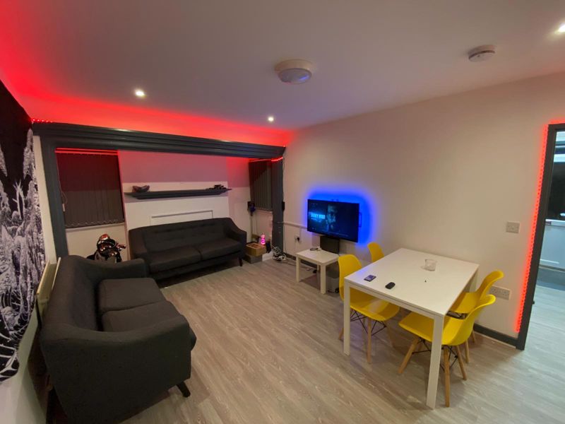 Flat Derby Road in Nottingham