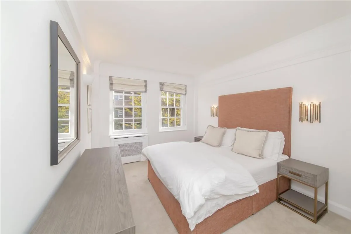 Flat Fulham Road in Greater London