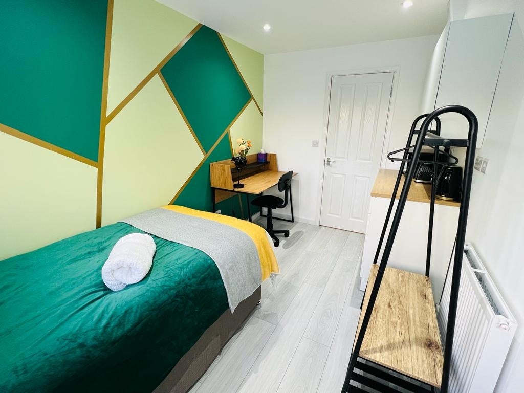 Room Bradwell Common Boulevard in Milton Keynes