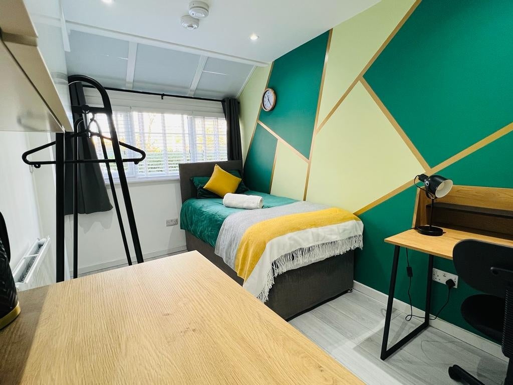 Room Bradwell Common Boulevard in Milton Keynes