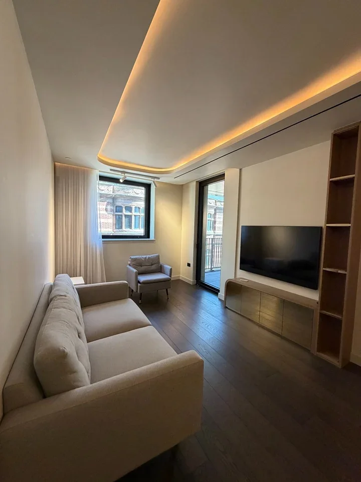 Flat Dean Street in City of Westminster