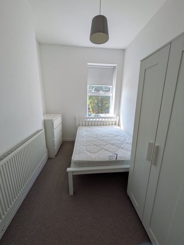 Room Richmond Grove in Manchester