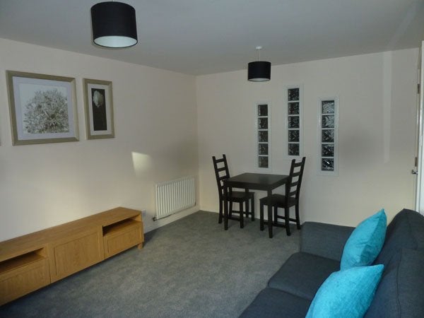 Flat Pilrig Heights in City of Edinburgh