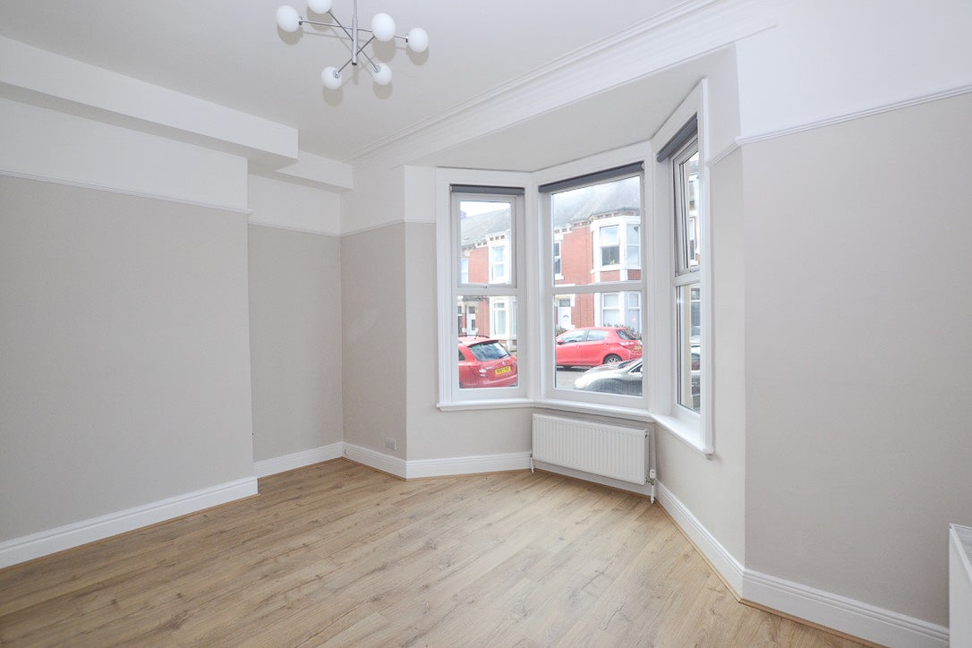 Flat Addycombe Terrace in Newcastle upon Tyne