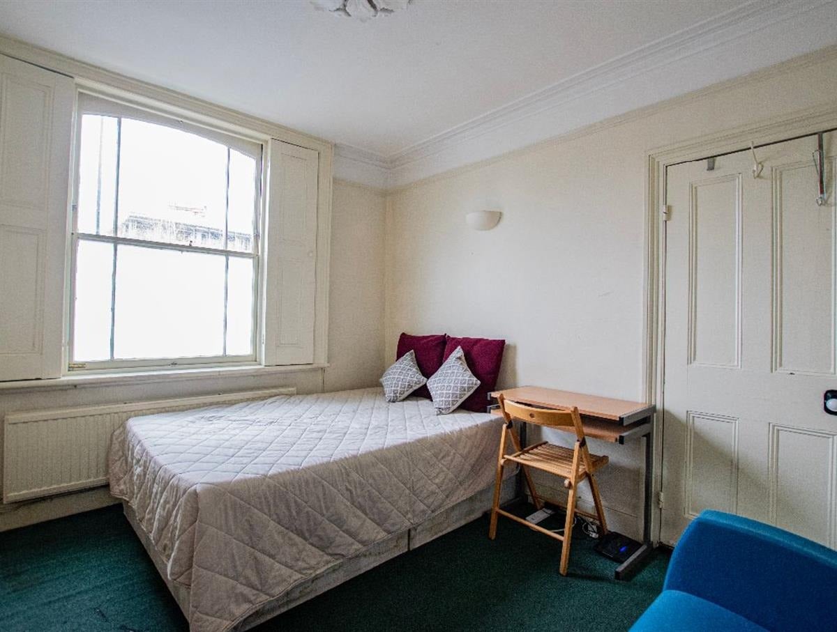 Flat Amersham Grove in Greater London