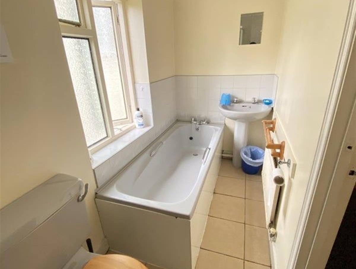 Flat Amersham Grove in Greater London