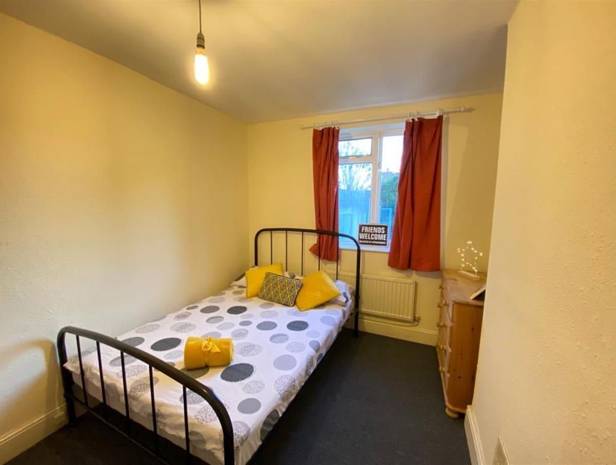 Flat Amersham Grove in Greater London