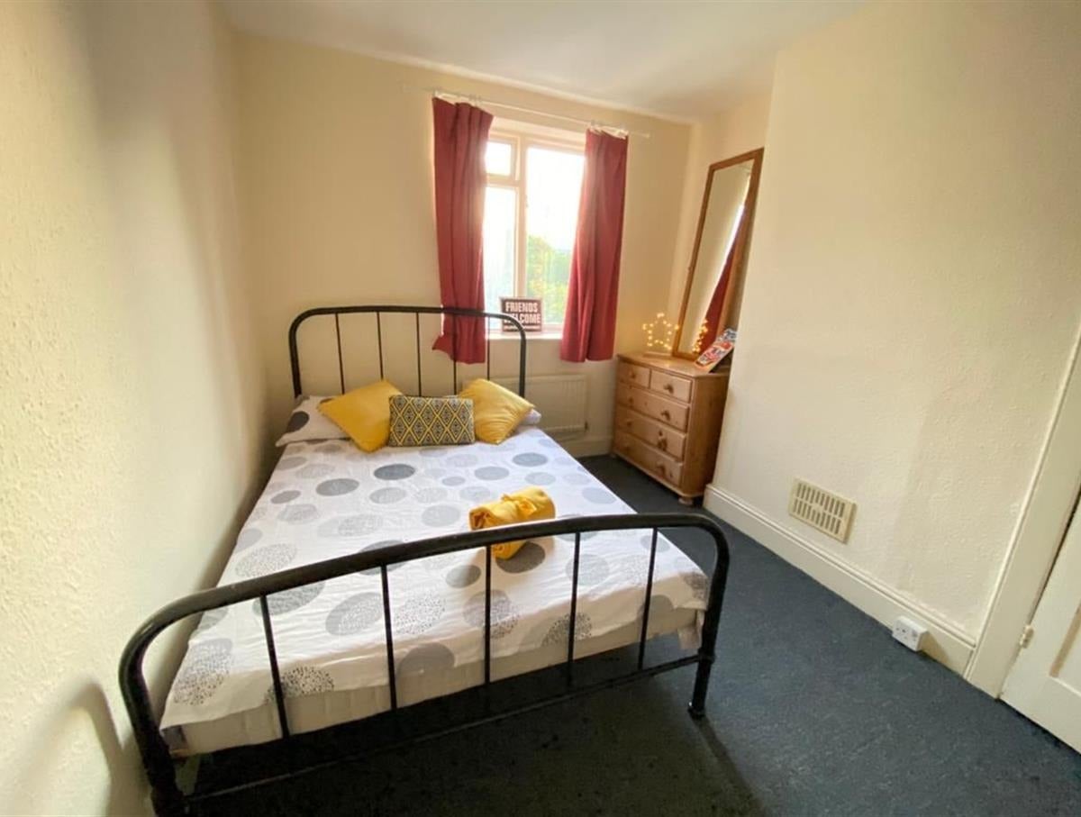 Flat Amersham Grove in Greater London