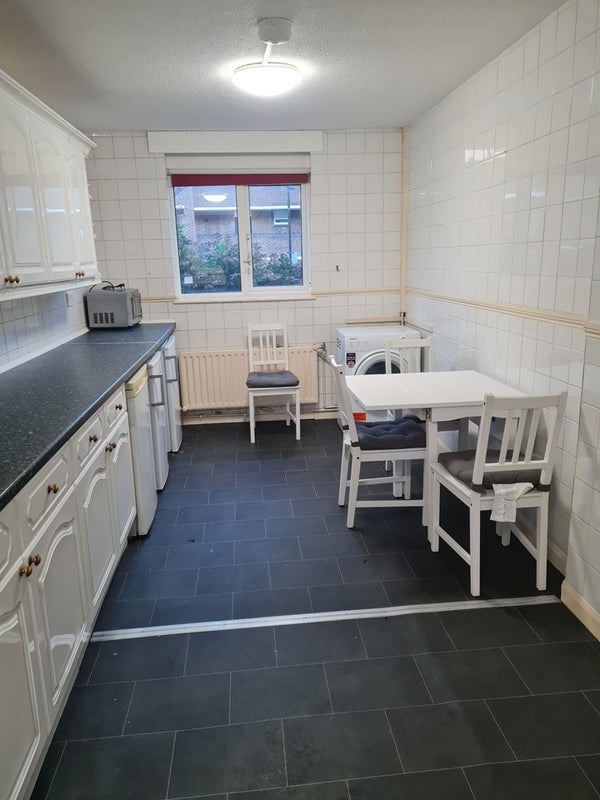 Room Hungerford Road in Greater London
