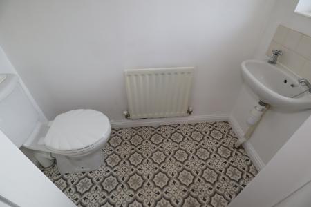 House Woodfield Avenue in Lincoln