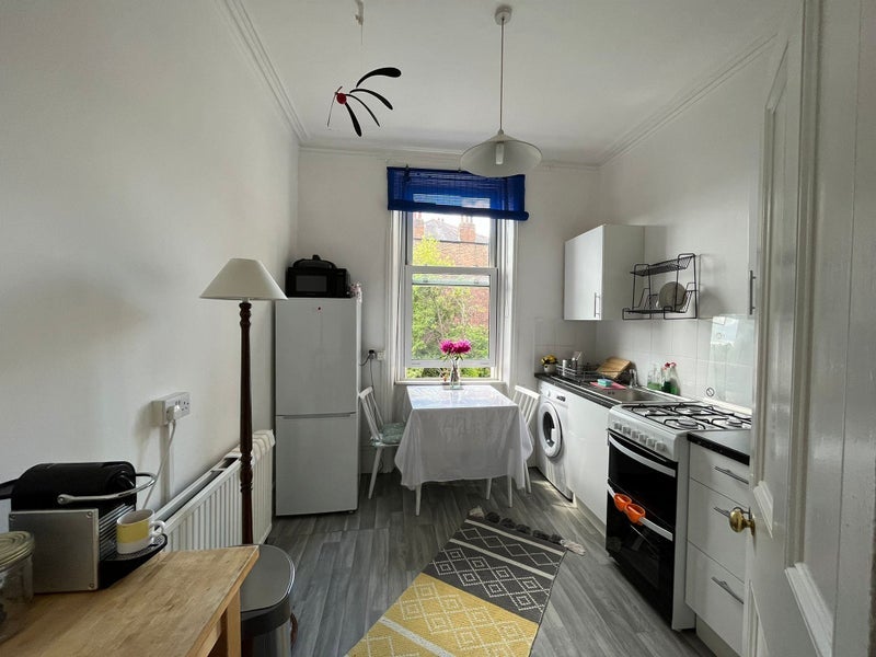 Room Dartmouth Park Hill in Greater London