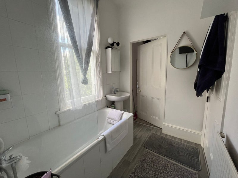 Room Dartmouth Park Hill in Greater London
