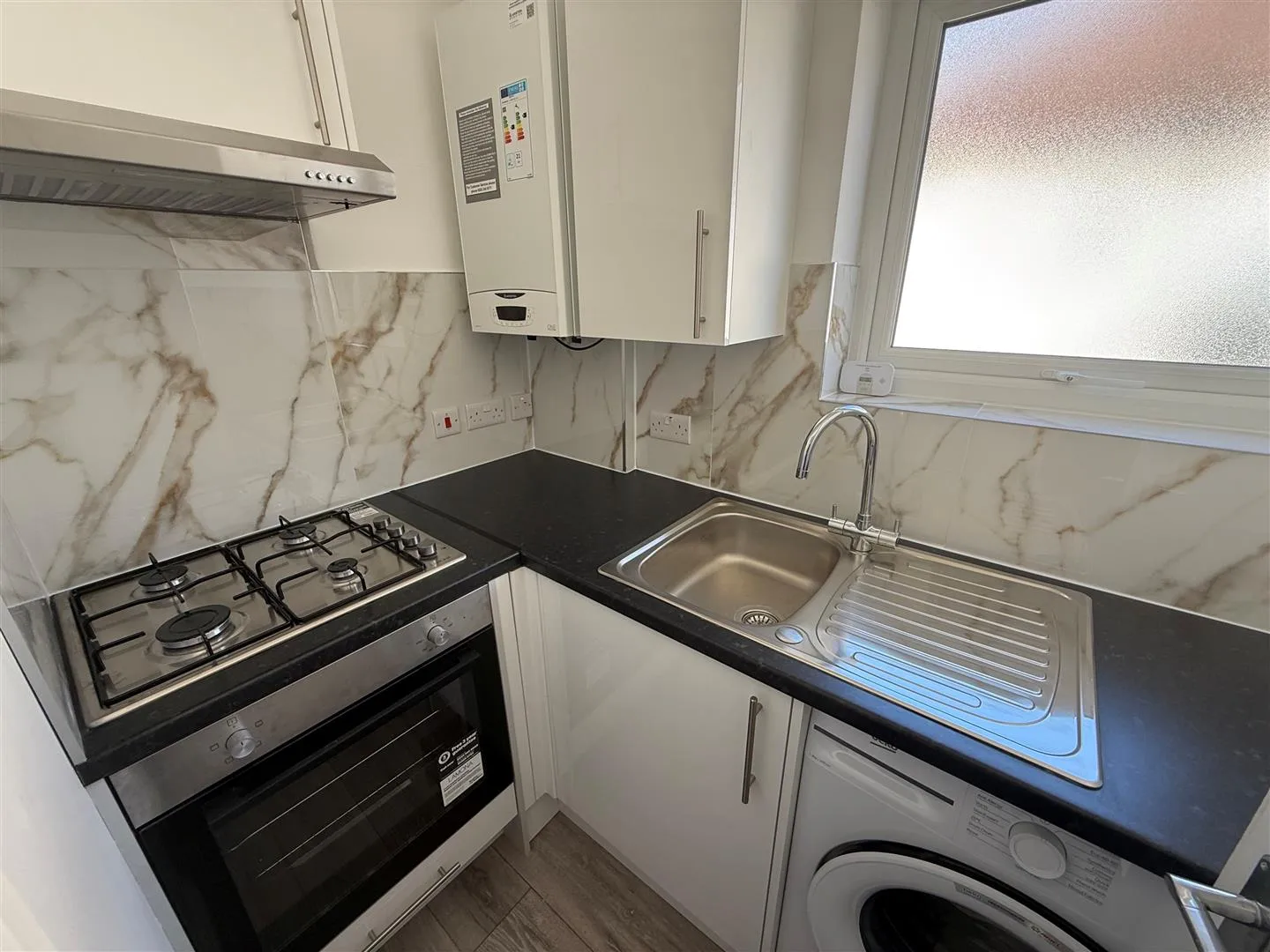 Flat Kenton Lane in Greater London