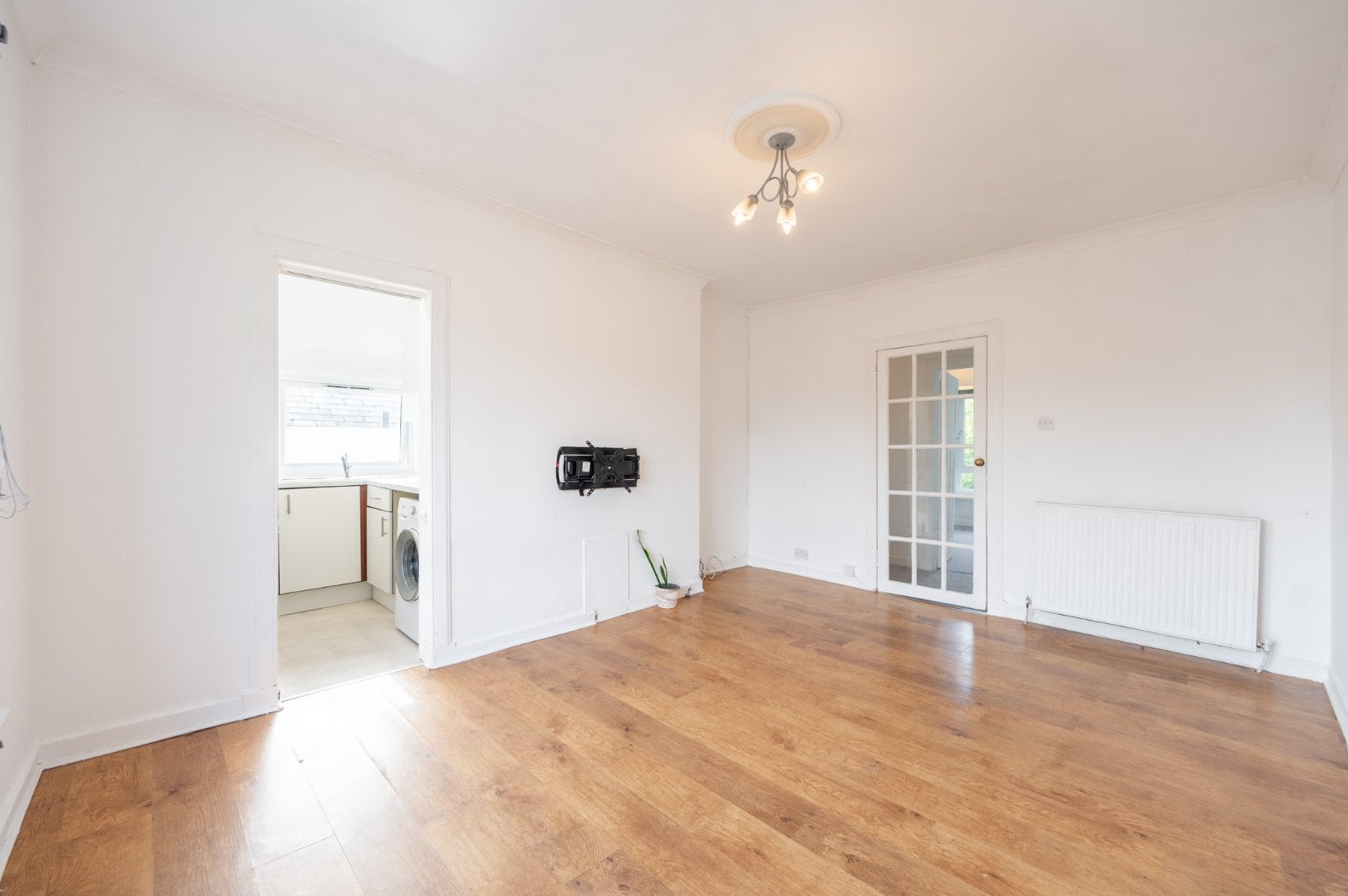 Flat Castlemilk Road in Glasgow