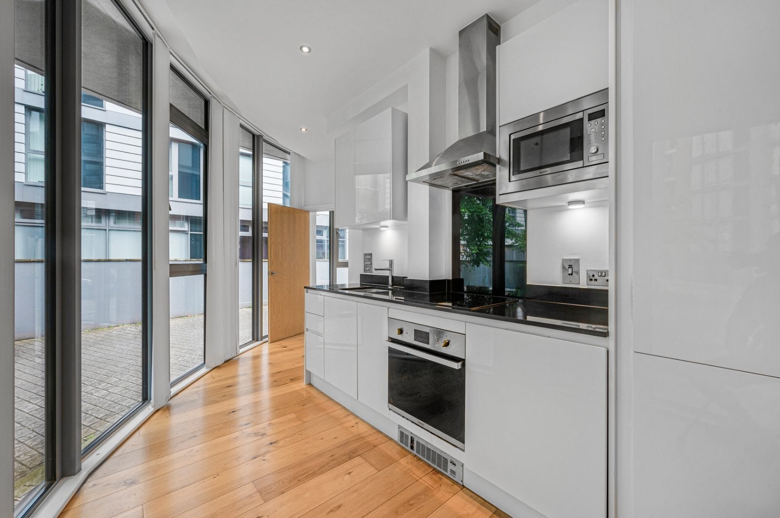 Flat Seager Place in Greater London