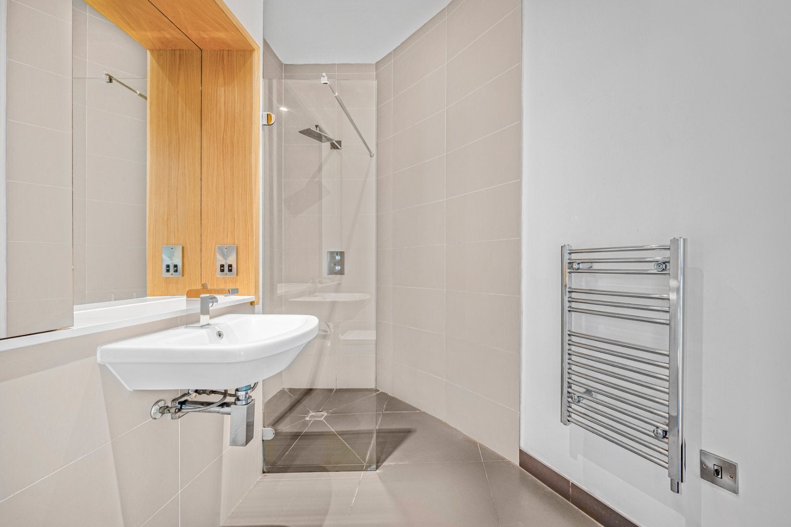 Flat Seager Place in Greater London