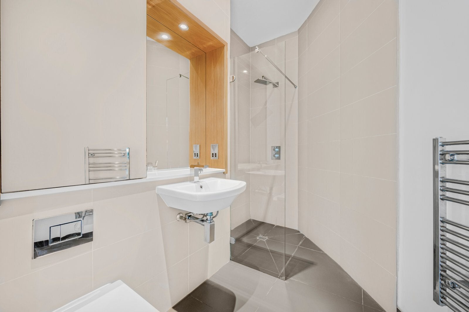 Flat Seager Place in Greater London