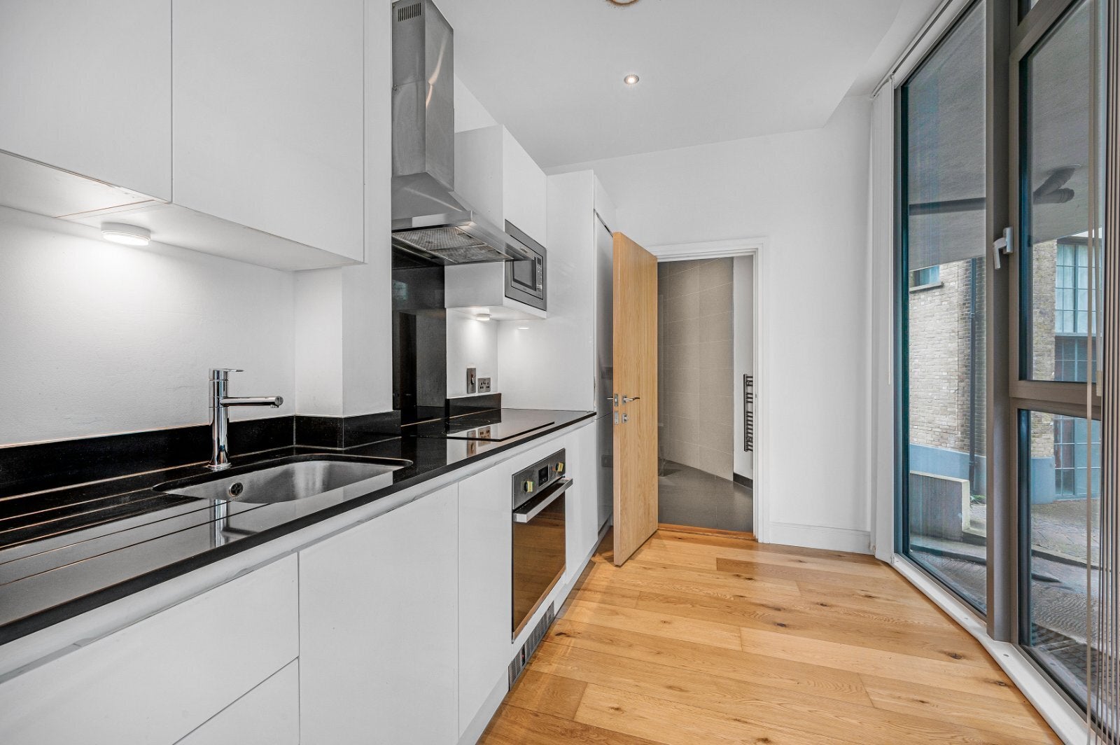 Flat Seager Place in Greater London