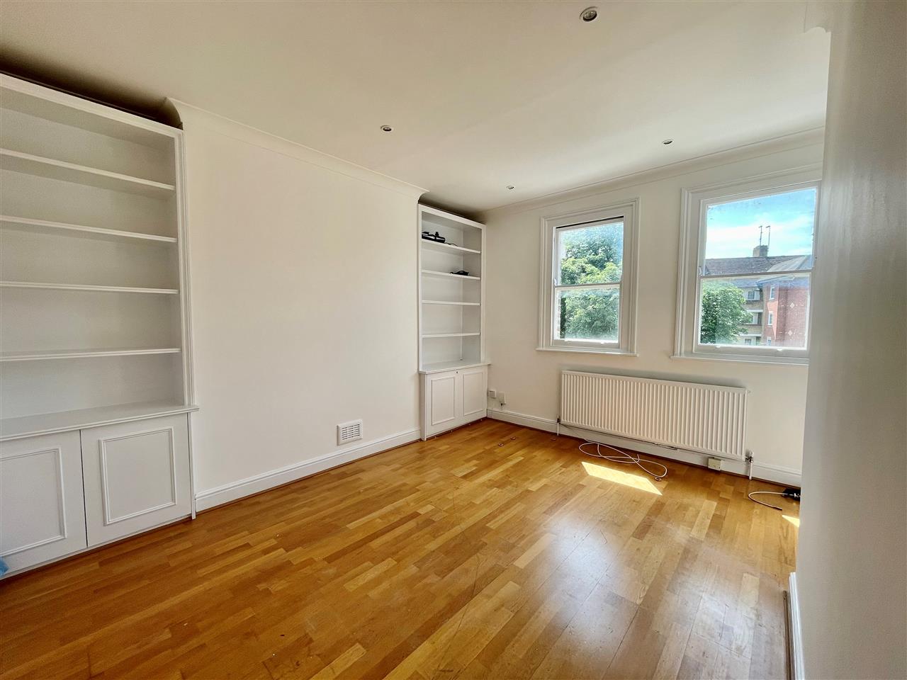 Flat Tufnell Park Road in Greater London