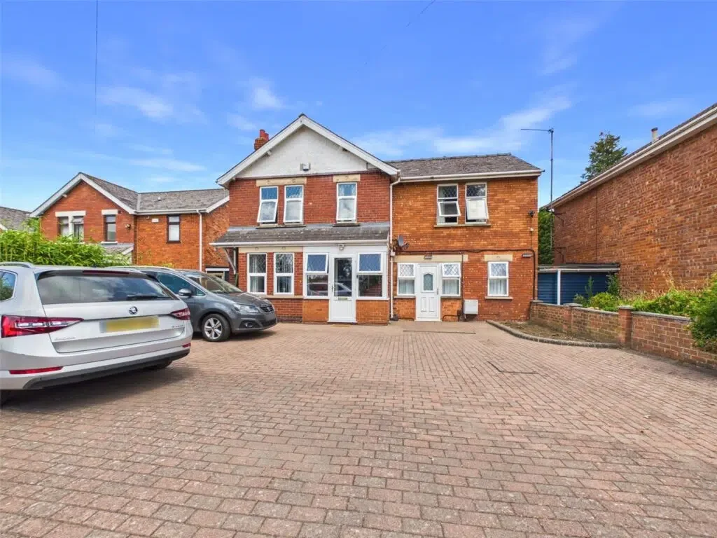House Parton Road in Tewkesbury