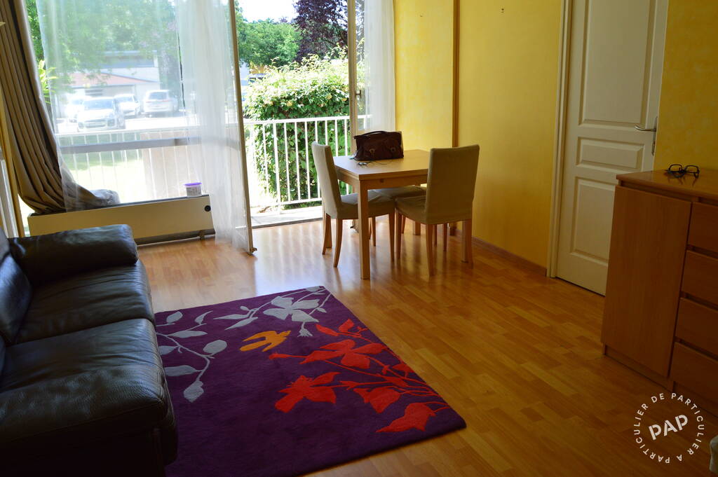 Room Boulevard du Port in Cergy