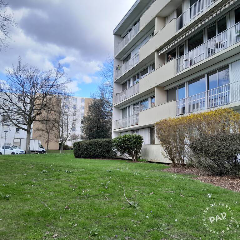 Chambre Boulevard du Port à Cergy