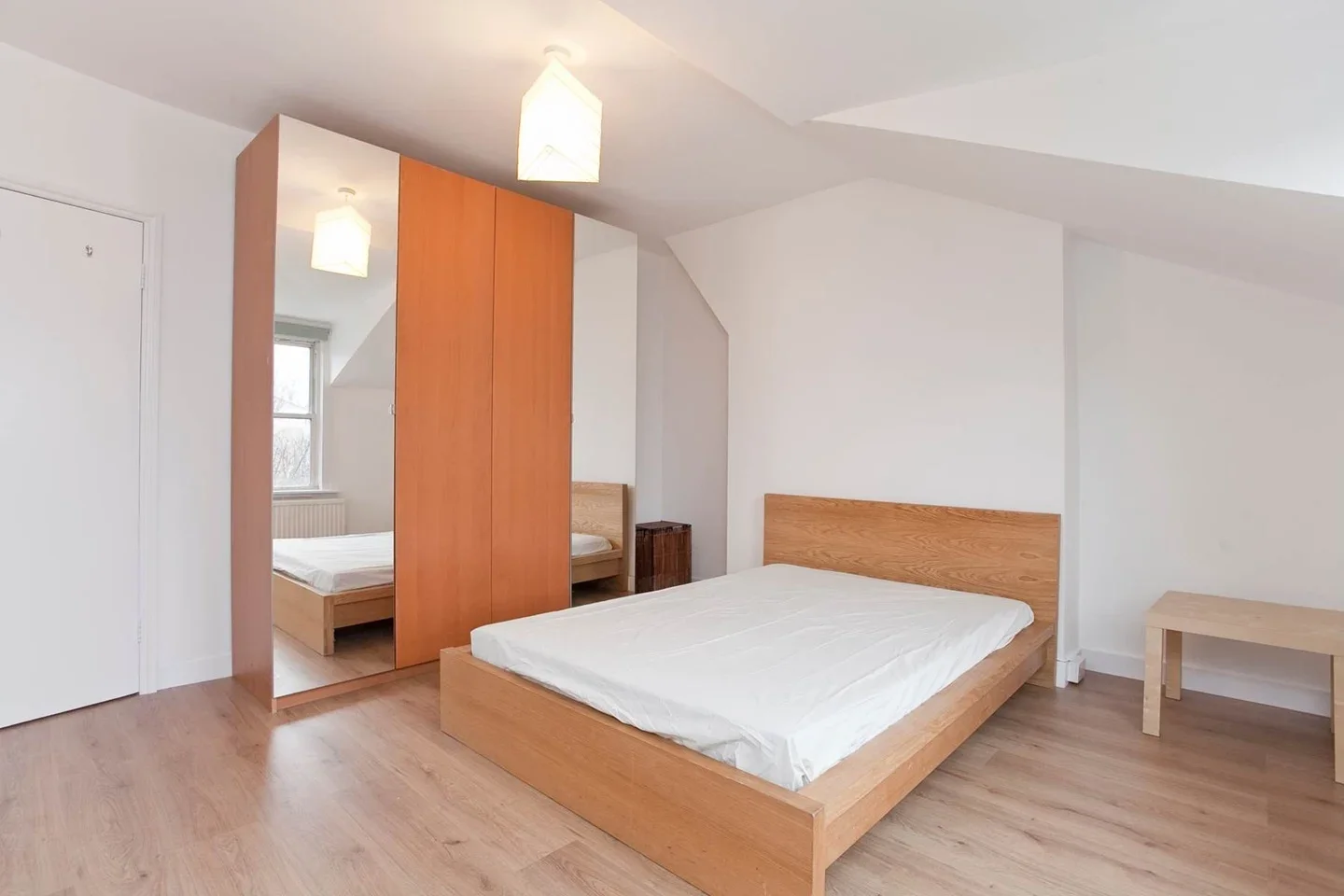Flat Jerningham Road in Greater London