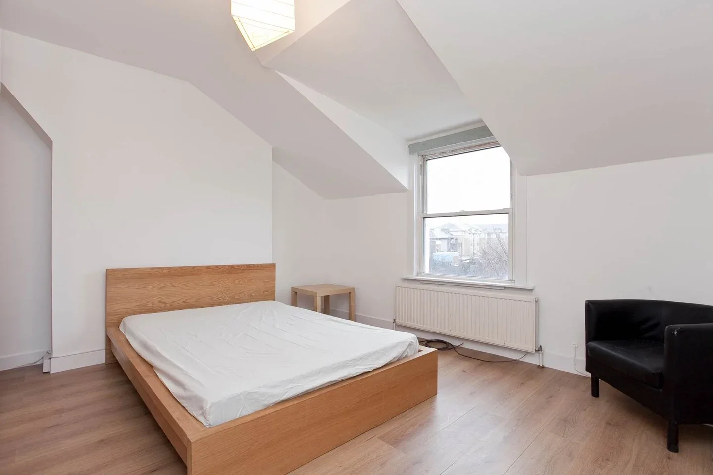 Flat Jerningham Road in Greater London