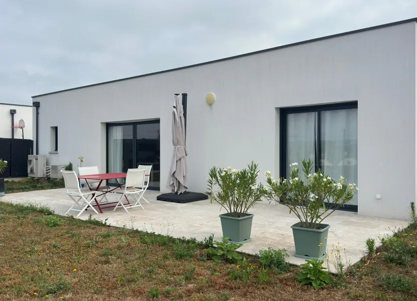 House Rue de l'Ousse in Soumoulou