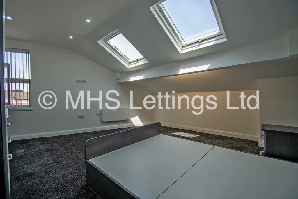 Flat Raincliffe Street in Leeds