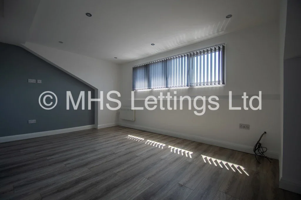 Flat Raincliffe Street in Leeds