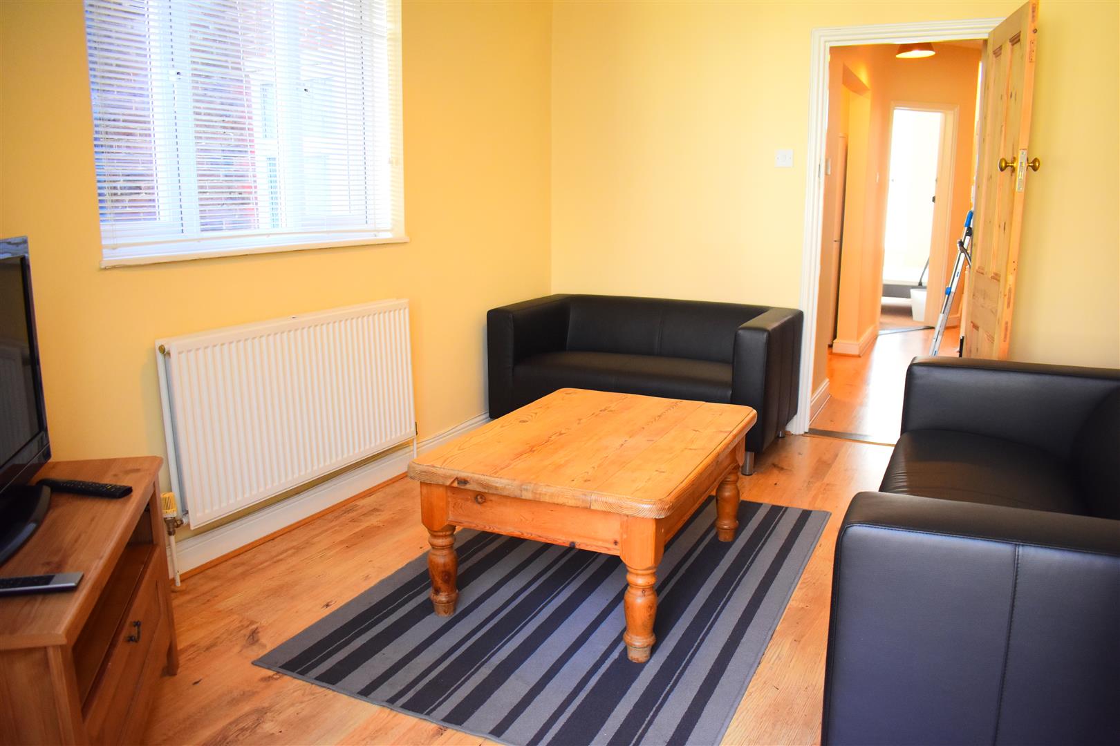 Room Pretoria Road in Portsmouth