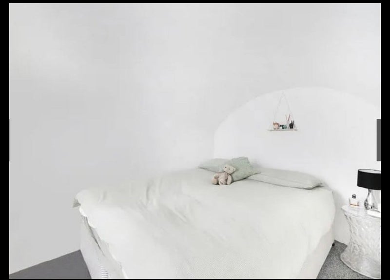 Room St George's Drive in City of Westminster