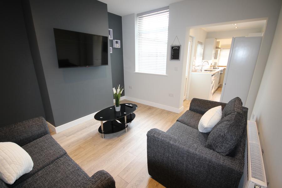 Room Shobnall Street in East Staffordshire