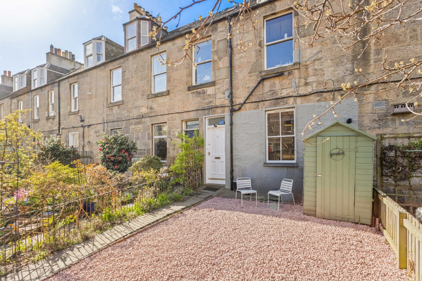 Flat Myrtle Terrace in City of Edinburgh