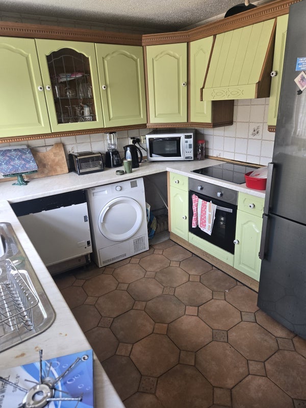 Room Spruce Rise in North East Derbyshire