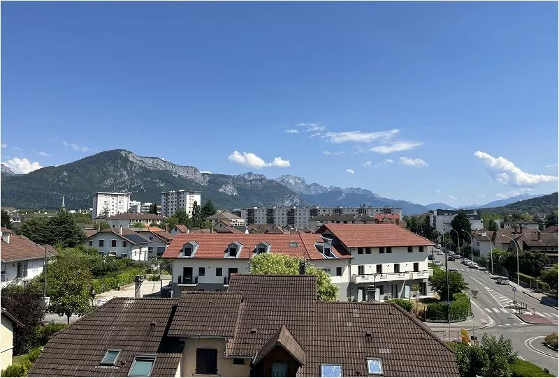Flat Place du Château in Annecy