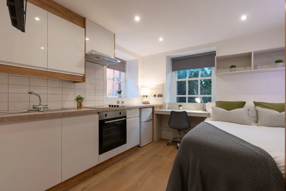 Flat Eskdale Terrace in Newcastle upon Tyne