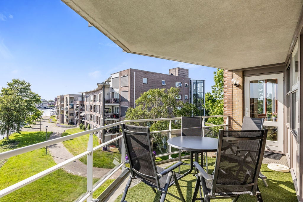 Appartement te koop: Boegspriet 60, Sneek