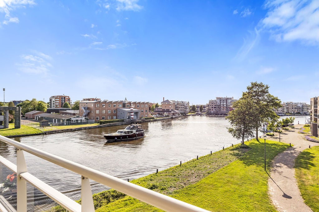 Appartement te koop: Boegspriet 60, Sneek